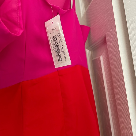 New dress with tags, medium/ size 4 color block - Picture 3 of 3